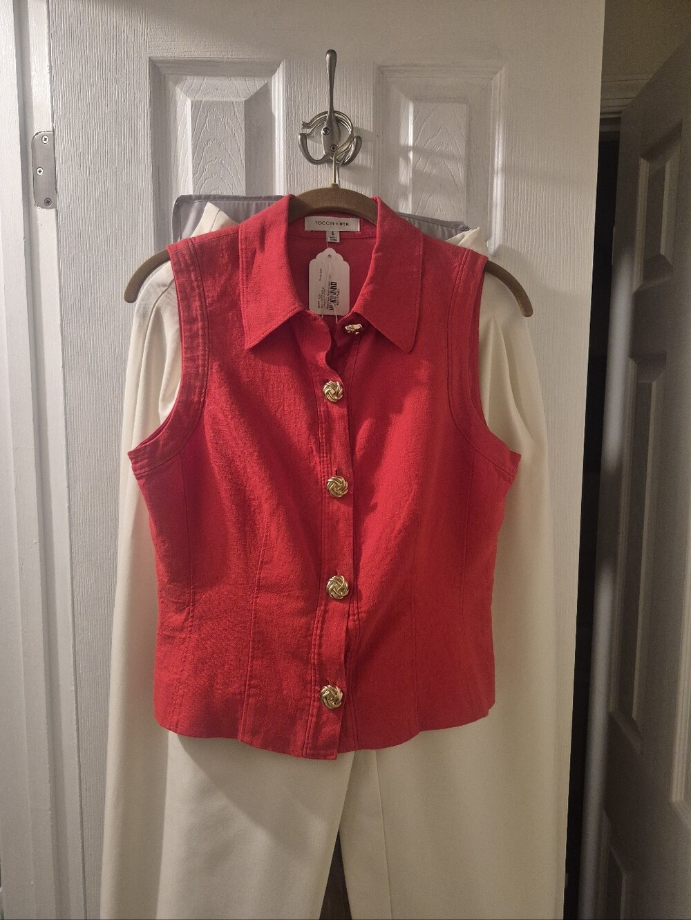 Toccin | Red Button-Front Collar Top - Picture 4 of 7